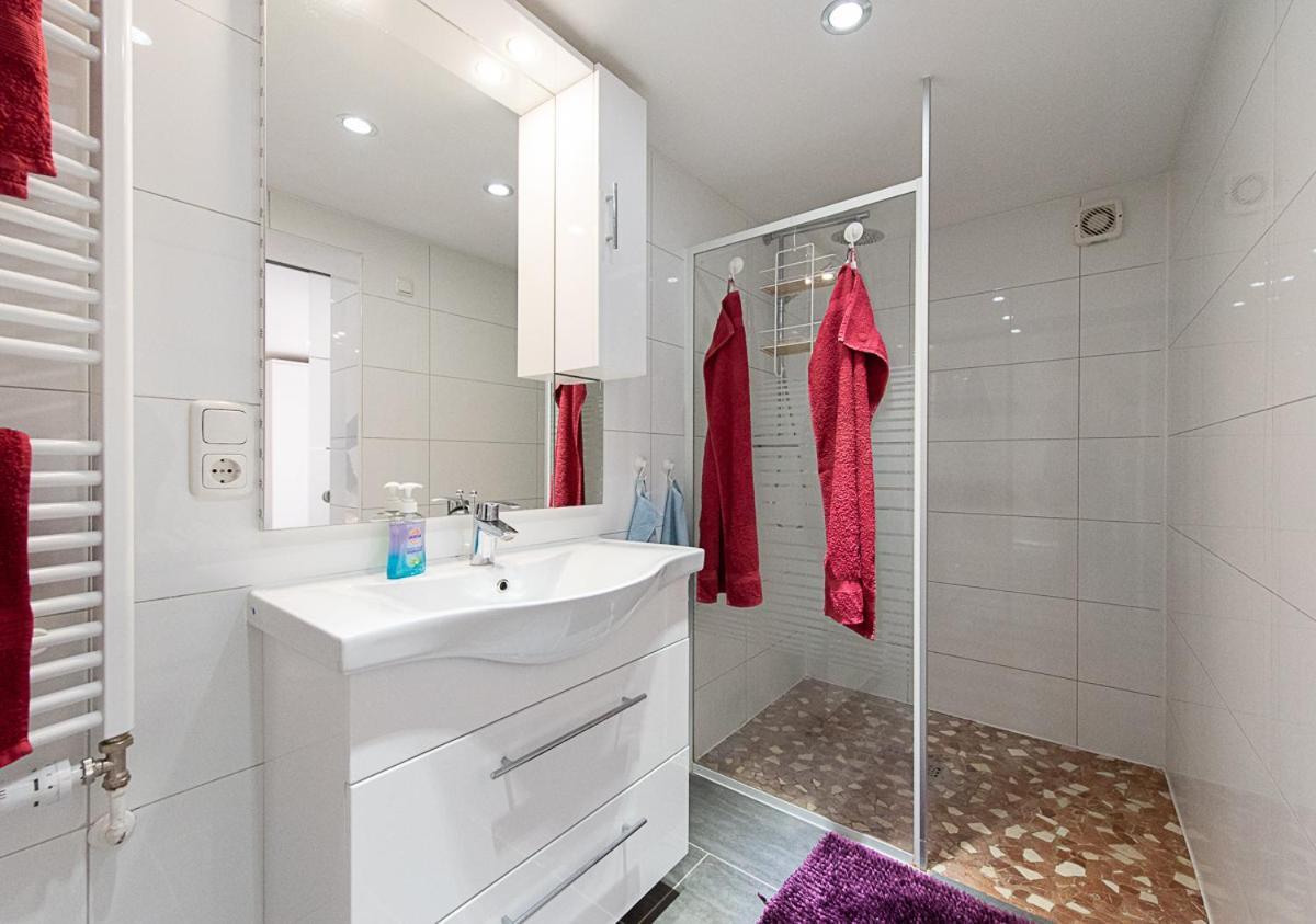 Katis'Apartment Диц Екстериор снимка